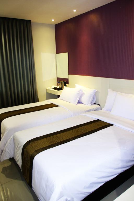 Vio Surapati Bandung Hotel Exterior photo