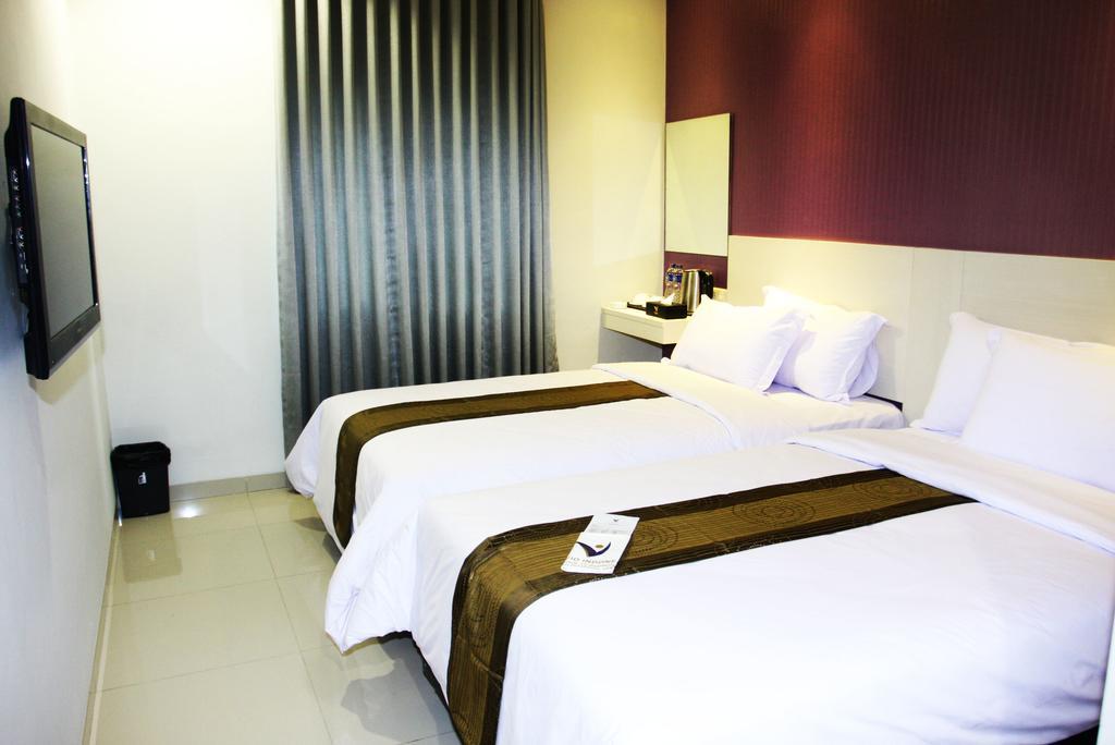 Vio Surapati Bandung Hotel Exterior photo