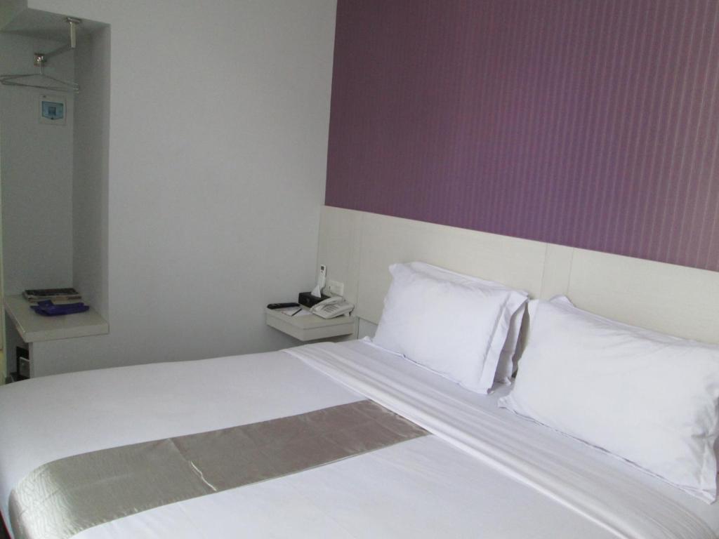 Vio Surapati Bandung Hotel Exterior photo